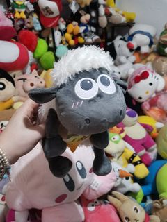 (Category: ) located in . Submitted by daphnesstuffedtoys (Listing ID 1457058431, Image 1). Description: .