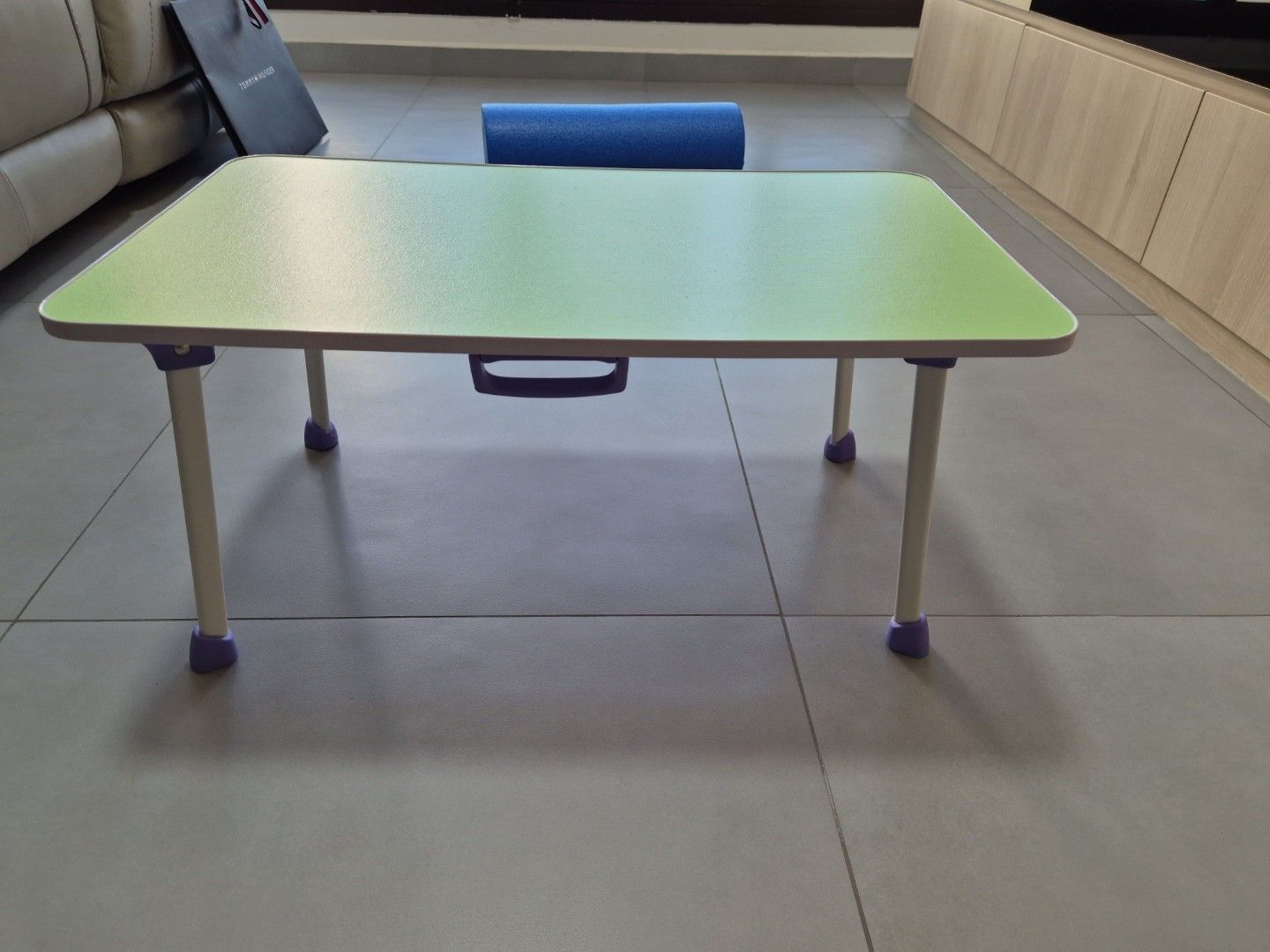 Small Foldable Table (Category: Tables & Sets) located in Singapore. Submitted by von.matterhorn (Listing ID 1457043054, Image 1). Description: Small foldable table. Suitable for placing laptop on lap. Approximate dimensions: 60cm x 30cm x 15cm Self-collect from Clementi MRT..