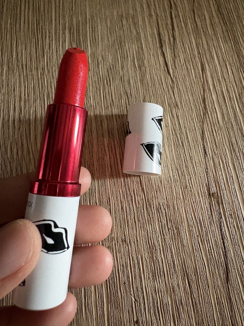 Smashbox Be Legendary Get Fired Lipstick (Category: Makeup) located in Taguig. Submitted by blissdreana (Listing ID 1456964578, Image 2). Description: Brand new Made in Canada Guaranteed authentic Full size.