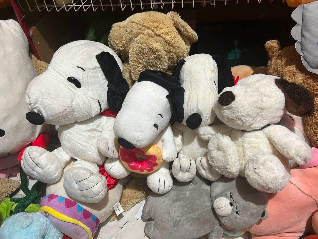Snoopy Bundle (Category: Character Goods) located in Cotabato. Submitted by hanshasells03 (Listing ID 1457135410, Image 1). Description: Set of 4 Og Sco.