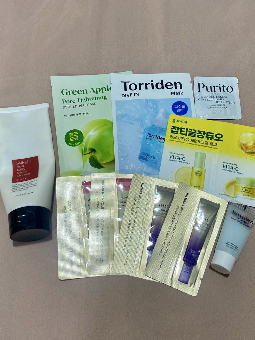 Some by mi retinol intense eye cream (Category: Face Care) located in Manila. Submitted by aialovethings (Listing ID 1457014922, Image 2). Description: Og price at ₱400 100% original from 🇰🇷 About 90% left, perfect for testing Can choose freebies (see next photo) ♡ price still nego ! dm for inquiries 💌 .