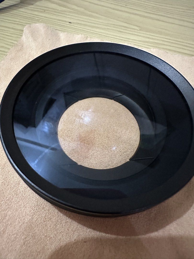 Sony VCL-ES06 X0.6 Wide Conversion Lens (Category: Lens & Kits) located in Daet. Submitted by thrifthings2018 (Listing ID 1457093898, Image 1). Description: - Sony VCL-ES06 Wide Conversion Lens - 0.6x magnification - Made in Japan - One-touch wide converter - Expands your camera's field of view - Minor dust on lens element.