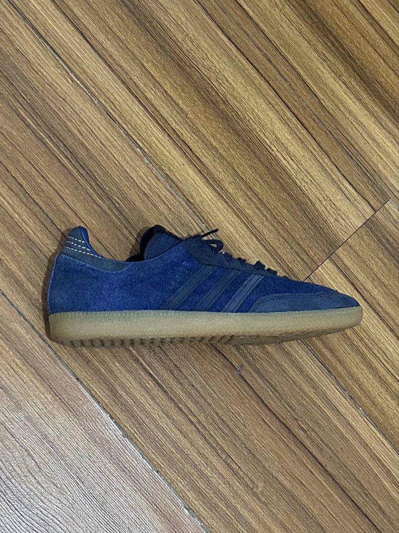 Adidas Starcow x Samba Navy (Category: Casual Shoes) located in Caloocan City. Submitted by peejay.dee (Listing ID 1457126794, Image 1). Description: - Adidas Starcow x Samba - Navy colorway - Size: EU 43.5 / UK 9.5 / US 10.5 - Premium navy suede upper - Classic gum sole - Stylish and versatile * NO BOX *Slighty Negotiable.