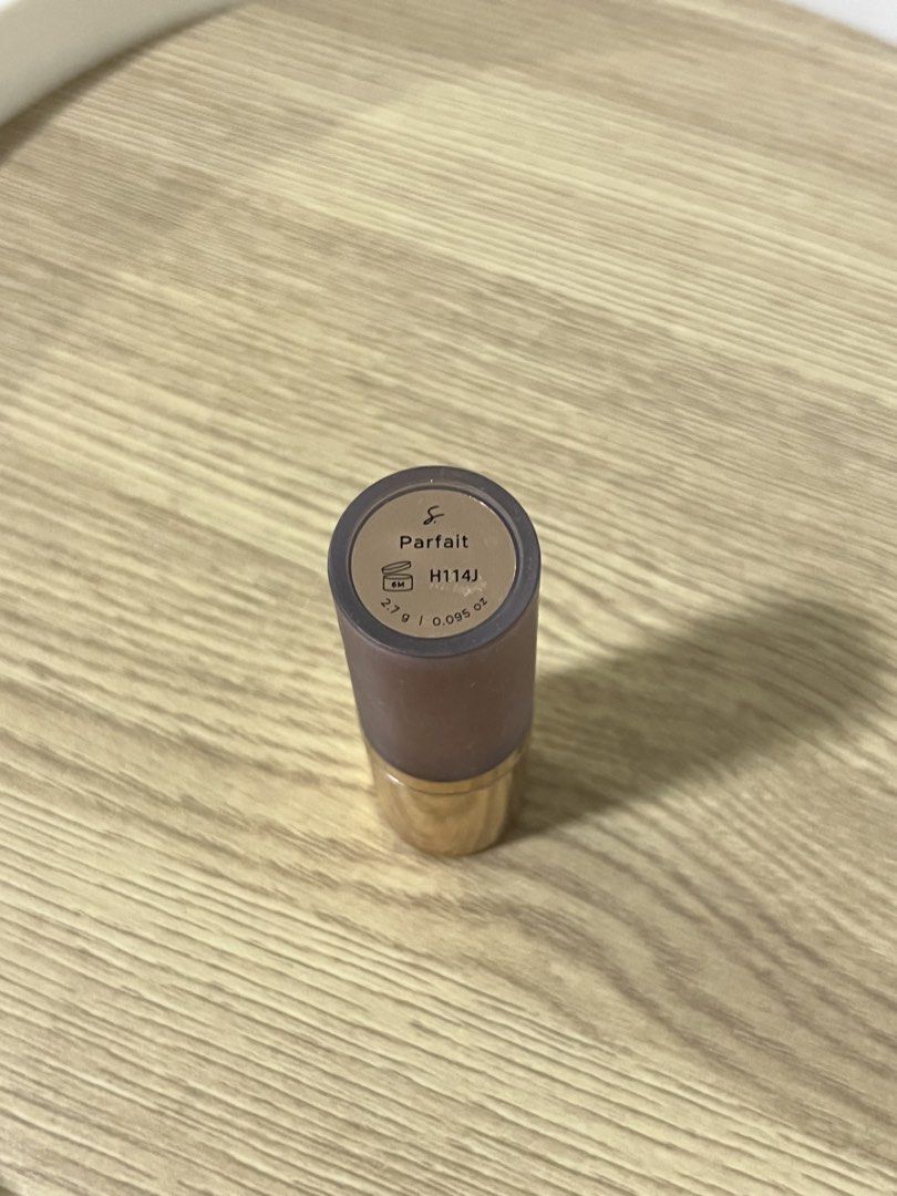 Strokes Eye Paint Liquid Eyeshadow Parfait (Category: Makeup) located in Quezon City. Submitted by thicc.co (Listing ID 1457110081, Image 2). Description: Only swatched. I liked malibu better. Parfait is best for night makeup I dont party anymore hehe. This is so small and expensive. Kaya get niyo na. Shade parfait .