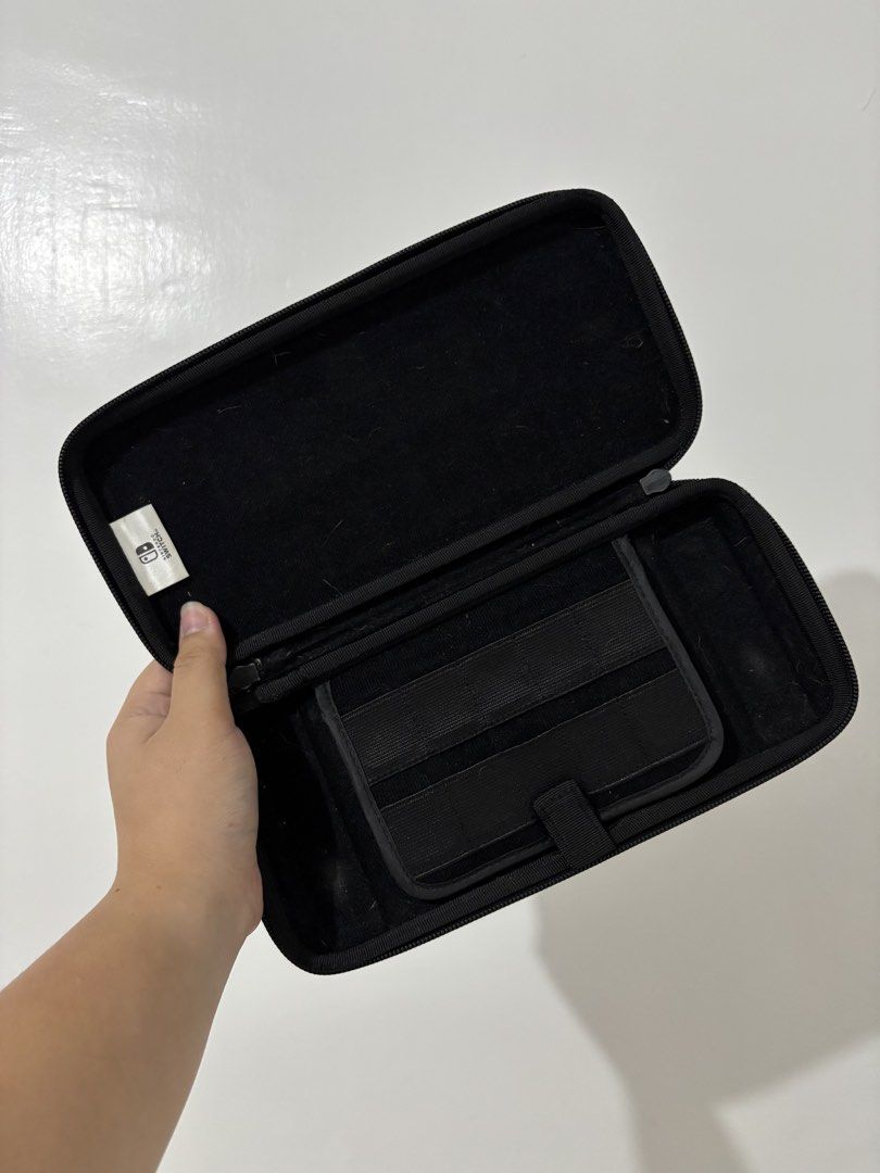 Switch Case (Category: Cases & Covers) located in Rizal. Submitted by alelaaaay (Listing ID 1456957648, Image 2). Description: RFS: Decluttering.