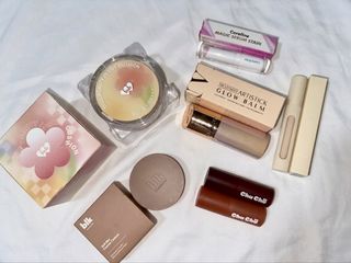 (Category: ) located in . Submitted by shopwithjia_ (Listing ID 1457133924, Image 1). Description: .