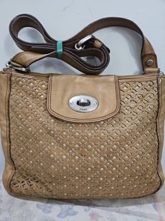 (Kategori: ) berada di . Dikirim oleh moonbag (ID iklan 1456981025, Gambar 1). Deskripsi: .