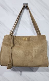 (Kategori: ) berada di . Dikirim oleh nararya_818 (ID iklan 1457140561, Gambar 1). Deskripsi: .