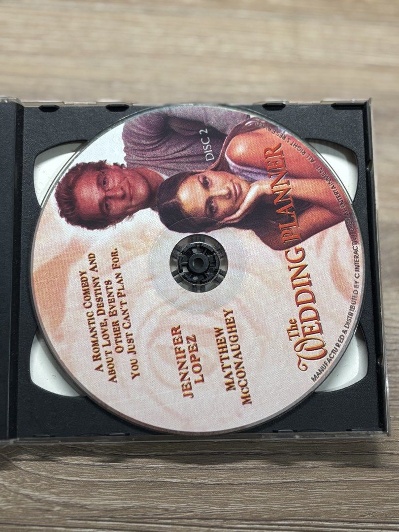 The Wedding Planner (2001) - VCD (Category: CDs & DVDs) located in Quezon City. Submitted by mkportiz (Listing ID 1457006381, Image 3). Description: 📀 Classic Movie VCD 🎬 The Wedding Planner (2001) Original/old VCD copy from the classic era. Perfect for collectors, movie lovers, or anyone who enjoys the nostalgia of physical media. ❤️ 📌 Please note: These are pre-owned vintage VCDs and may show signs of age/use. Please see photos for the actua