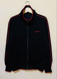 (Kategori: ) berada di . Dikirim oleh complex_store14 (ID iklan 1457123505, Gambar 1). Deskripsi: .
