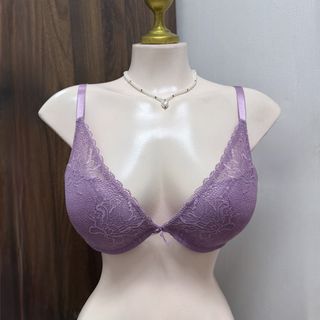 (Category: ) located in . Submitted by k_intimates (Listing ID 1457099420, Image 1). Description: .