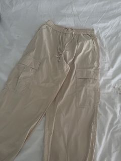 (Category: ) located in . Submitted by wardrobe2160 (Listing ID 1456999393, Image 1). Description: .