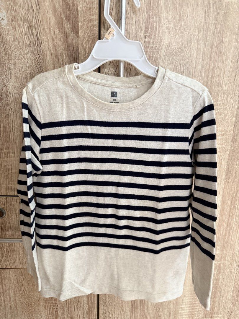 Uniqlo L/S Knitted size 110 (Category: Babies & Kids Fashion) located in Quezon City. Submitted by scintillerf (Listing ID 1457009725, Image 1). Description: Uniqlo knitted long sleeves Size 110 Preloved good as new. No issues. .
