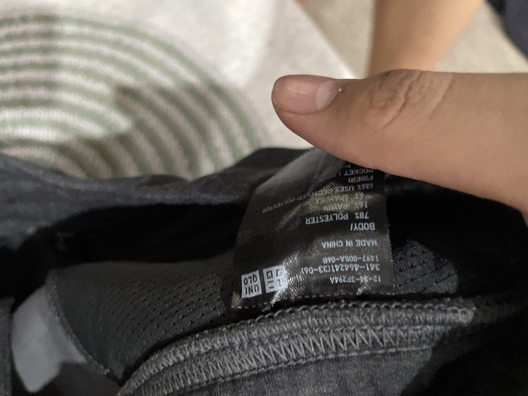 Uniqlo Sweat Pants (Category: Joggers) located in Dumaguete. Submitted by han_heuinanta (Listing ID 1457034450, Image 3). Description: Rarely worn Negotiable.