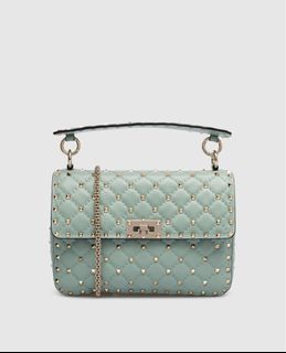 (Category: ) located in . Submitted by shopxxdork (Listing ID 1457041128, Image 1). Description: .