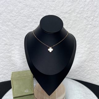 (Category: ) located in . Submitted by collynluxurybag (Listing ID 1457081455, Image 1). Description: .