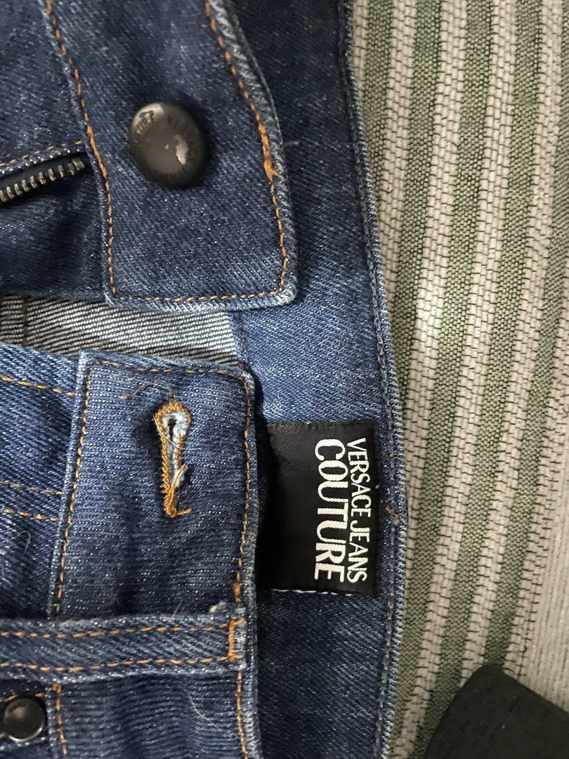 Versace Couture Jeans (Category: Jeans) located in Dumaguete. Submitted by han_heuinanta (Listing ID 1457035620, Image 3). Description: Negotaiable.