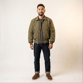 (Category: ) located in . Submitted by y2k.luxury.streetwear.outdoor (Listing ID 1457113901, Image 1). Description: .