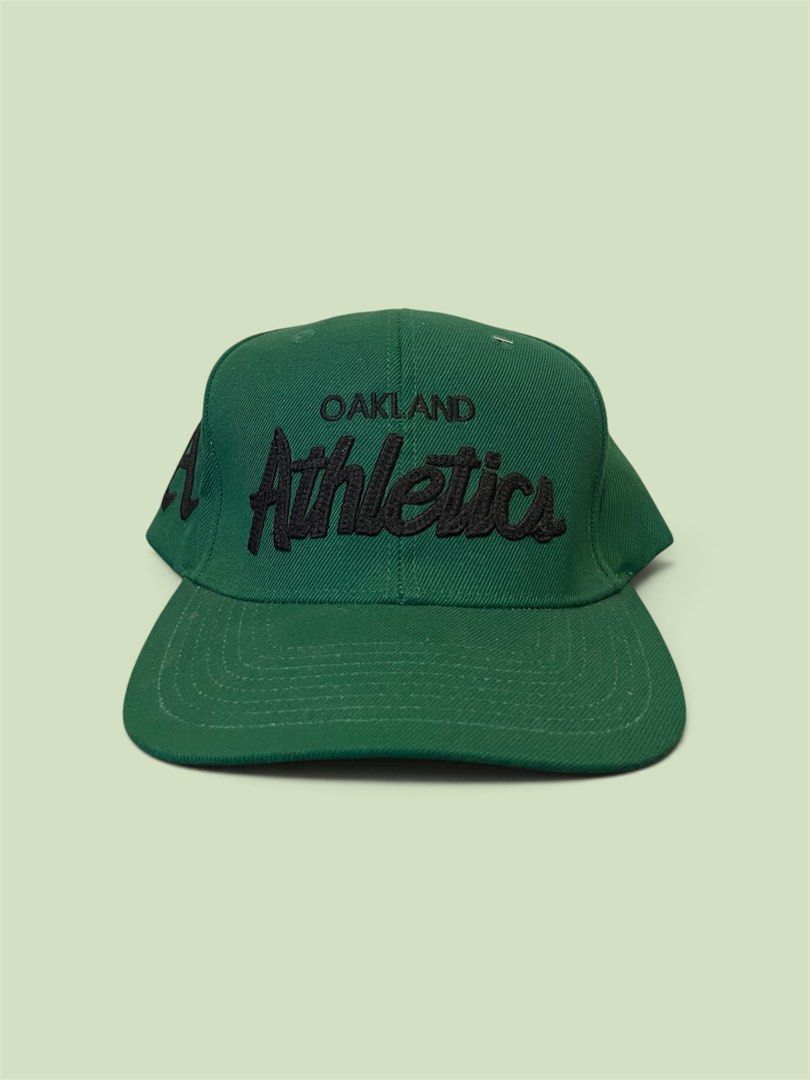 Vintage Oakland Athletics Mitchell & Ness Snapback Cap (Category: Caps & Hats) located in Gingoog City. Submitted by matcha.archive (Listing ID 1457018949, Image 1). Description: Size: OSFA (adjustable snapback) Color rate: 9.8/10 Condition: Deadstock with tag No issue *Plus shipping fee* *Color may vary due to lighting*.