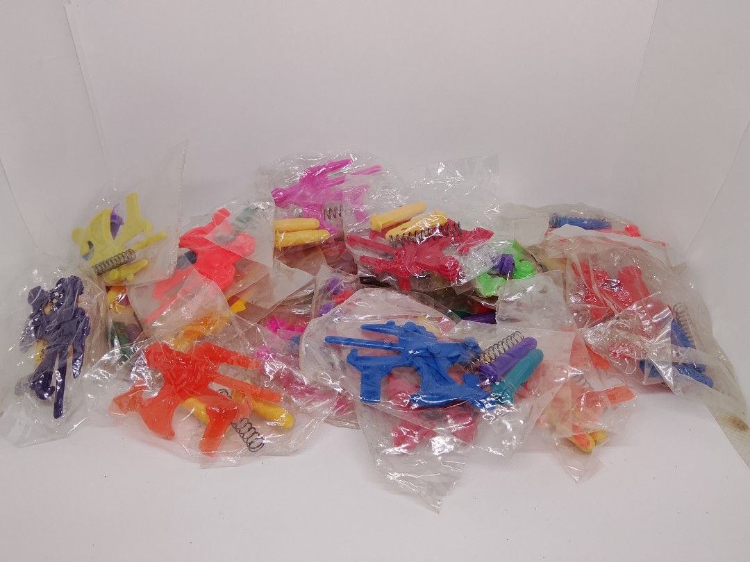 Vintage Palengke Toys - Spring Gun (Category: Action & Battle Toys) located in Cebu City. Submitted by jewelsunbox (Listing ID 1457036263, Image 1). Description: Vintage Palengke Toys Spring Gun 50 pesos each pack Location: Cebu City Shipping: J&T.