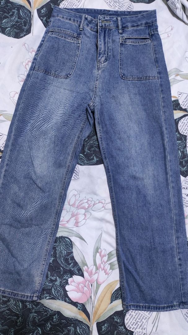 Vintage wash jeans (Category: Jeans) located in Makati City. Submitted by declutterwithcath (Listing ID 1457066481, Image 2). Description: 27 in waist.