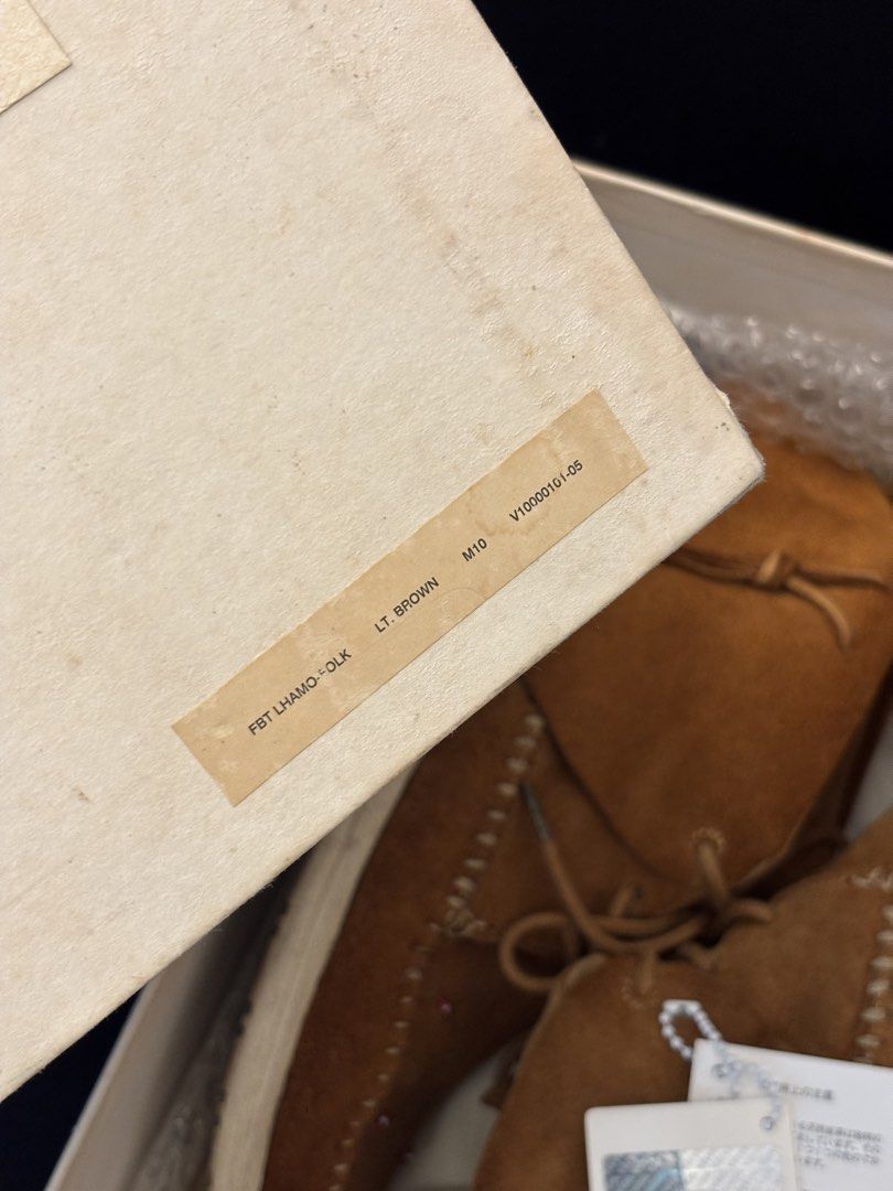 Visvim FBT Lhamo Folk (Category: Sneakers) located in Caloocan City. Submitted by rodvalles (Listing ID 1457083366, Image 2). Description: Visvim Lhamo Folk Complete with box Sz10 Worn condition.