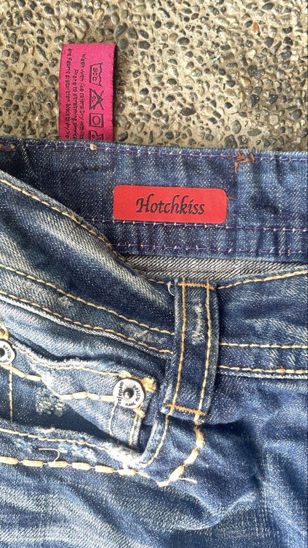Y2k Hotchkiss Bootcut Denim Jeans (Category: Jeans) located in Tagaytay City. Submitted by livesinvain (Listing ID 1457136384, Image 3). Description: Measurements: W - 27” (fit to 30) L - 41”.