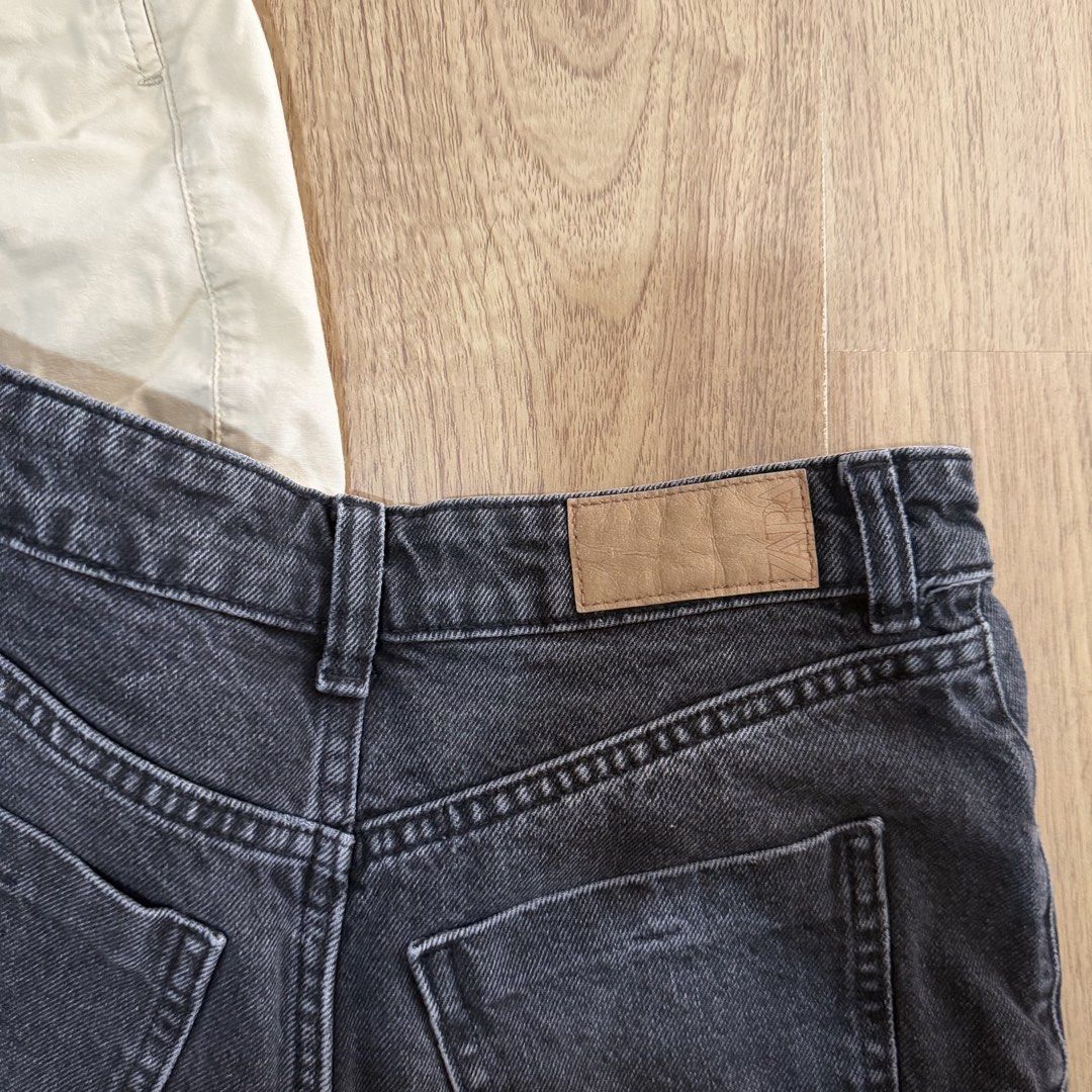 ZARA & Uniqlo Shorts B1T1 (Category: Shorts) located in Calamba. Submitted by 4199rb (Listing ID 1456988659, Image 3). Description: - Bundle of two shorts - Zara black denim shorts: Size EUR 34 / US 2 / MEX 24 - Uniqlo beige casual shorts: Size S - Both are comfortable and stylish - Perfect for casual outings.