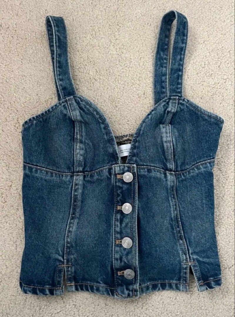 Zara Denim Top (Category: Sleeveless) located in Bustos. Submitted by krjavier (Listing ID 1456968915, Image 2). Description: .