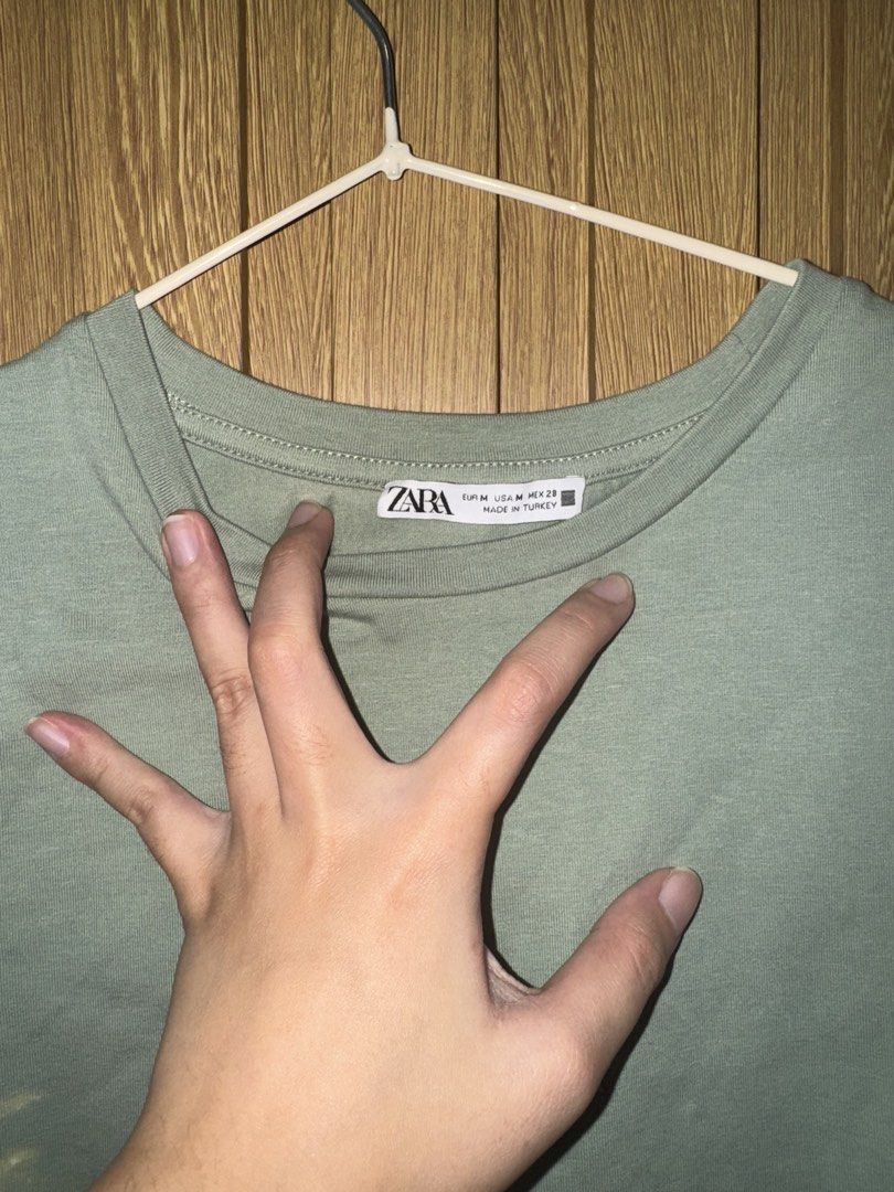 Zara Green Top (Category: Sleeveless) located in Paranaque City. Submitted by prelovedbye__ (Listing ID 1457083314, Image 3). Description: With discoloration (seen on pic).