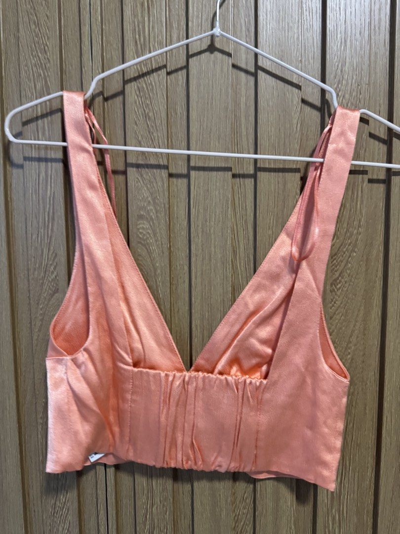 Zara Neon Orange Top (Category: Sleeveless) located in Paranaque City. Submitted by prelovedbye__ (Listing ID 1457083003, Image 2). Description: Never worn!.