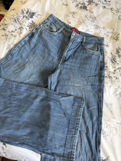 (Category: ) located in . Submitted by leecloset (Listing ID 1456979440, Image 1). Description: .