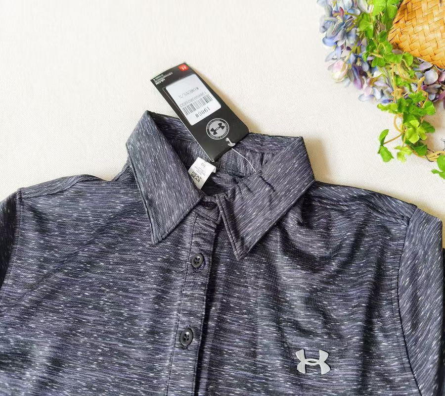 $140 new USA brand under armour size s pre order grey tee chest 70-82 long 58 stretchy authentic 全新預售，灰色T恤運動T恤一碼細碼 （分類：運動服裝）位於 Hong Kong。 由 gigithedrummer 提交（商品編號 1457289750，圖片 2）。簡介： New pre order Ig shop Gigichanelshop3。