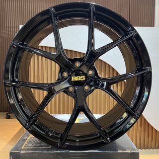 (Category: ) located in . Submitted by exoticwheels (Listing ID 1457204611, Image 1). Description: .