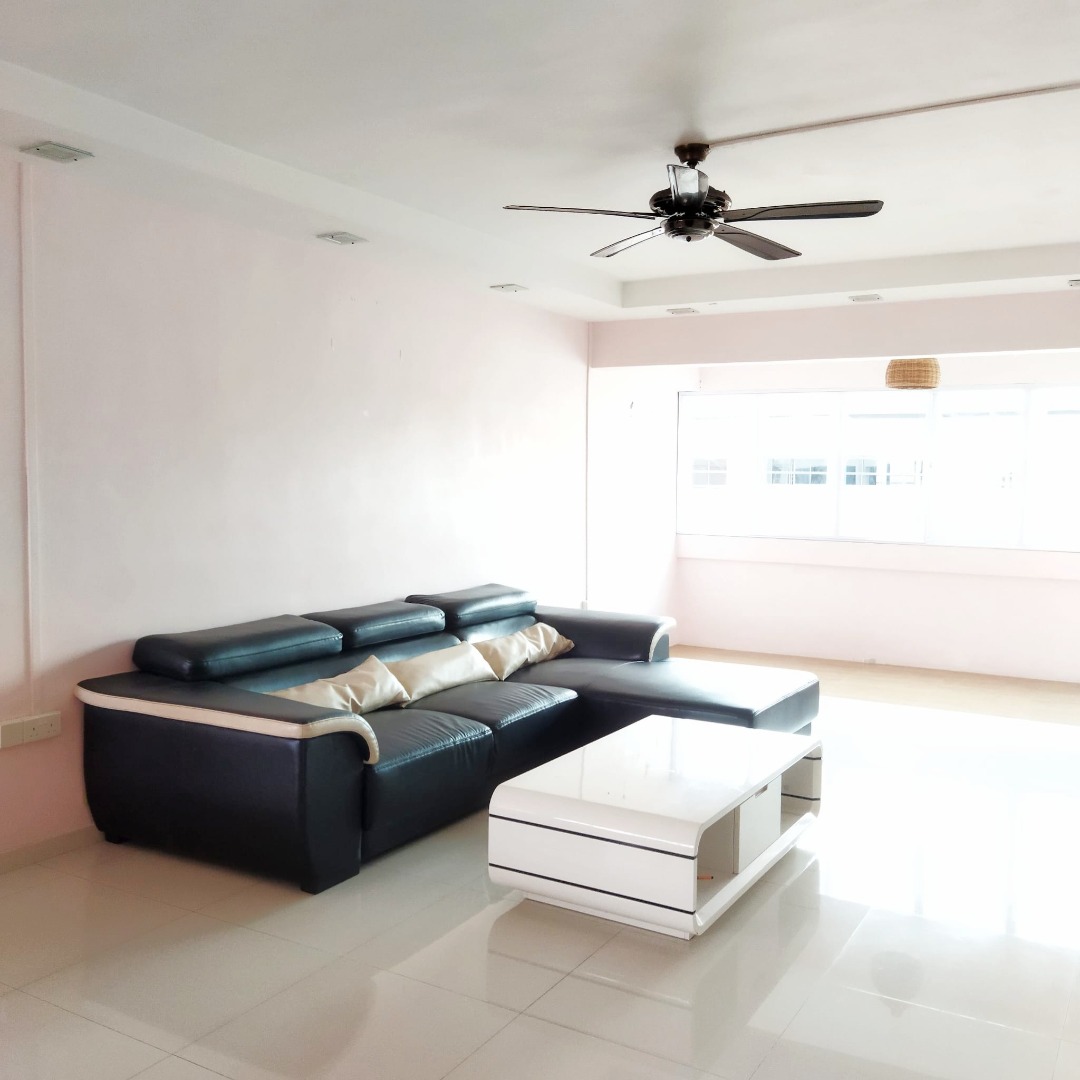 (Category: ) located in . Submitted by your_rental_specialist (Listing ID 1457279443, Image 1). Description: .