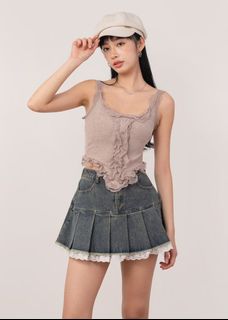(Category: ) located in . Submitted by clearmywardrobeplssssss (Listing ID 1457242896, Image 1). Description: .