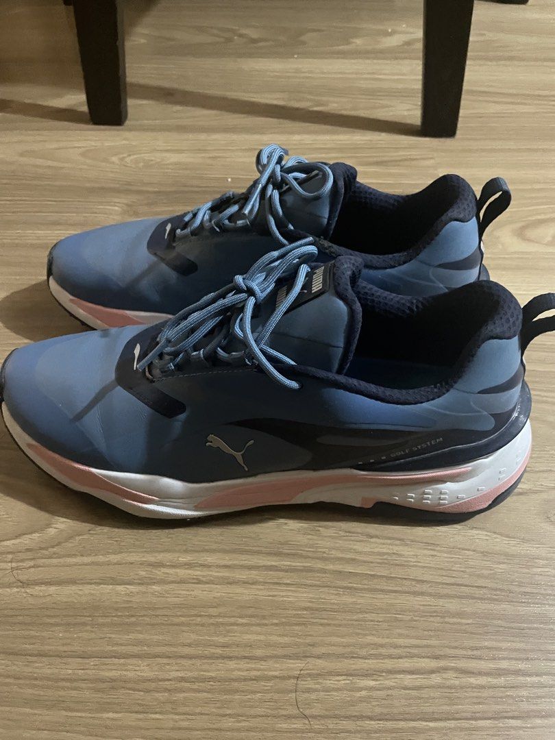 👟 PUMA Golf Shoes – Preloved (Category: Golf) located in Taguig. Submitted by tomosan0101 (Listing ID 1457193025, Image 2). Description: 👟 PUMA Golf Shoes – Preloved ⛳ PUMA Golf Shoes 💙 Blue with Pink accents 👟 Size: US 10.5 ✨ Preloved – good condition 💰 Selling Price: ₱2,500 only! 🔥 Bought for ₱9,800 — selling at a huge discount! Perfect for golfers looking for a stylish and comfortable pair without spending too much. Actual item and condi
