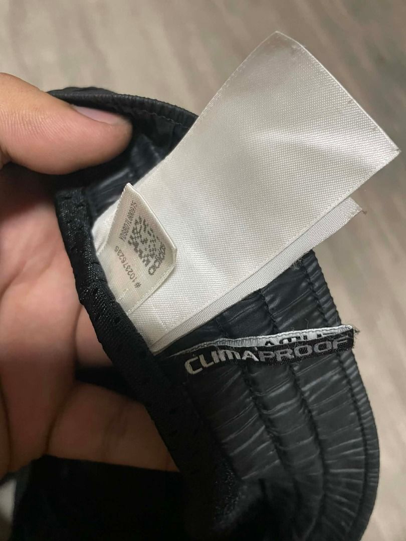 ADIDAS TRACK PANTS (Category: Joggers) located in Caloocan City. Submitted by chapter_01 (Listing ID 1457200119, Image 2). Description: - Authentic - No issues, Slightly used only - Need wash only Size: M .
