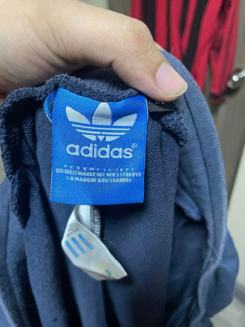 ADIDAS TRACK PANTS (VINTAGE LOGO) (Category: Joggers) located in Caloocan City. Submitted by chapter_01 (Listing ID 1457200371, Image 3). Description: - Authentic - No issues, Slightly used only - Need wash only Size: M to L.
