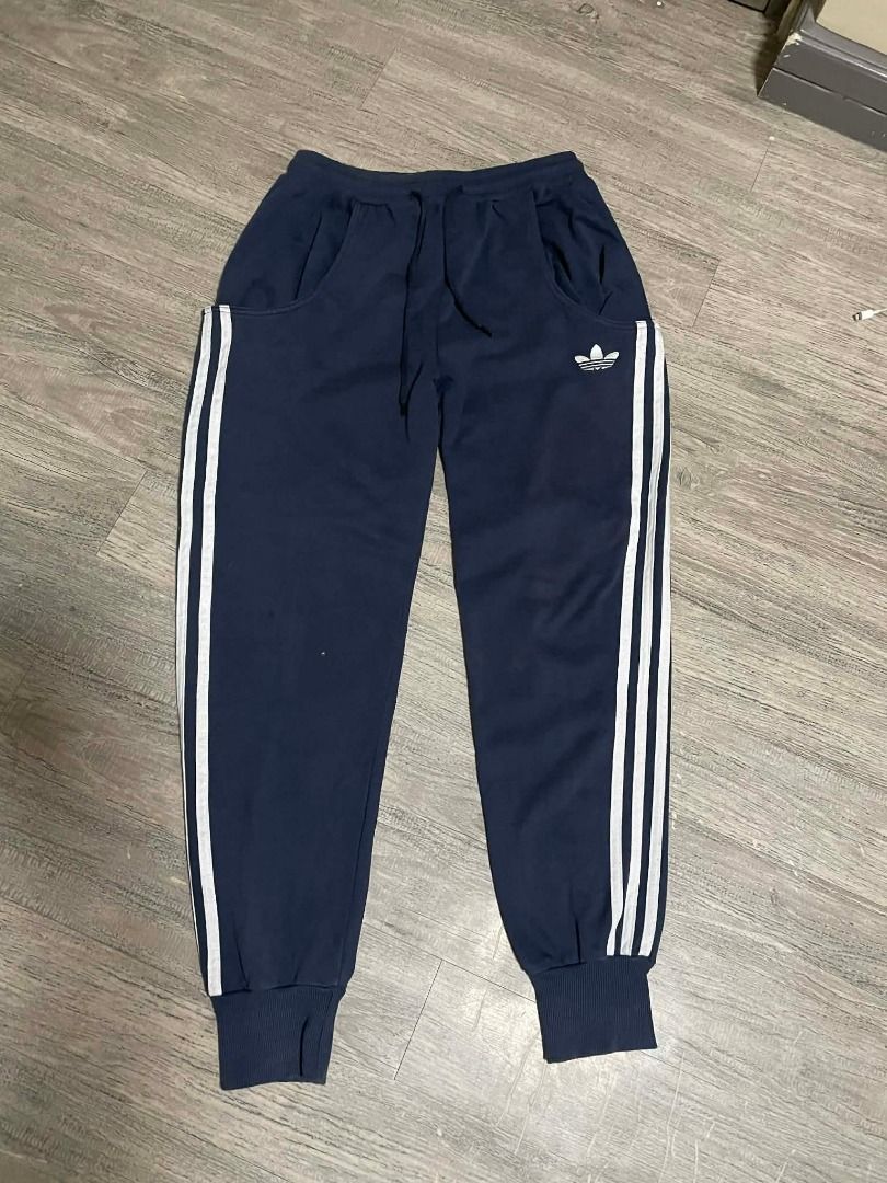 ADIDAS TRACK PANTS (VINTAGE LOGO) (Category: Joggers) located in Caloocan City. Submitted by chapter_01 (Listing ID 1457200371, Image 1). Description: - Authentic - No issues, Slightly used only - Need wash only Size: M to L.