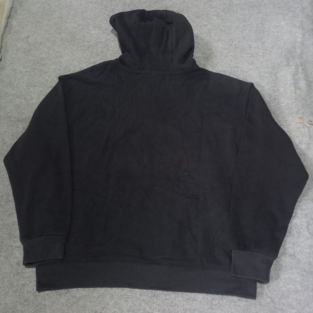 Adidas, trefoil hoodie jacket (Category: Activewear) located in Cebu City. Submitted by sukitriftshop474747 (Listing ID 1457242266, Image 2). Description: Excellent condition s No issue Size Medium 22x27.5 Colorate 9.8 Condition 10.