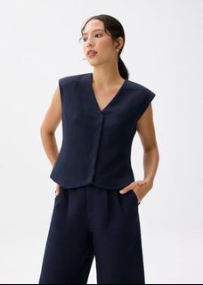 (Category: ) located in . Submitted by shopsellstyle (Listing ID 1457216638, Image 1). Description: .