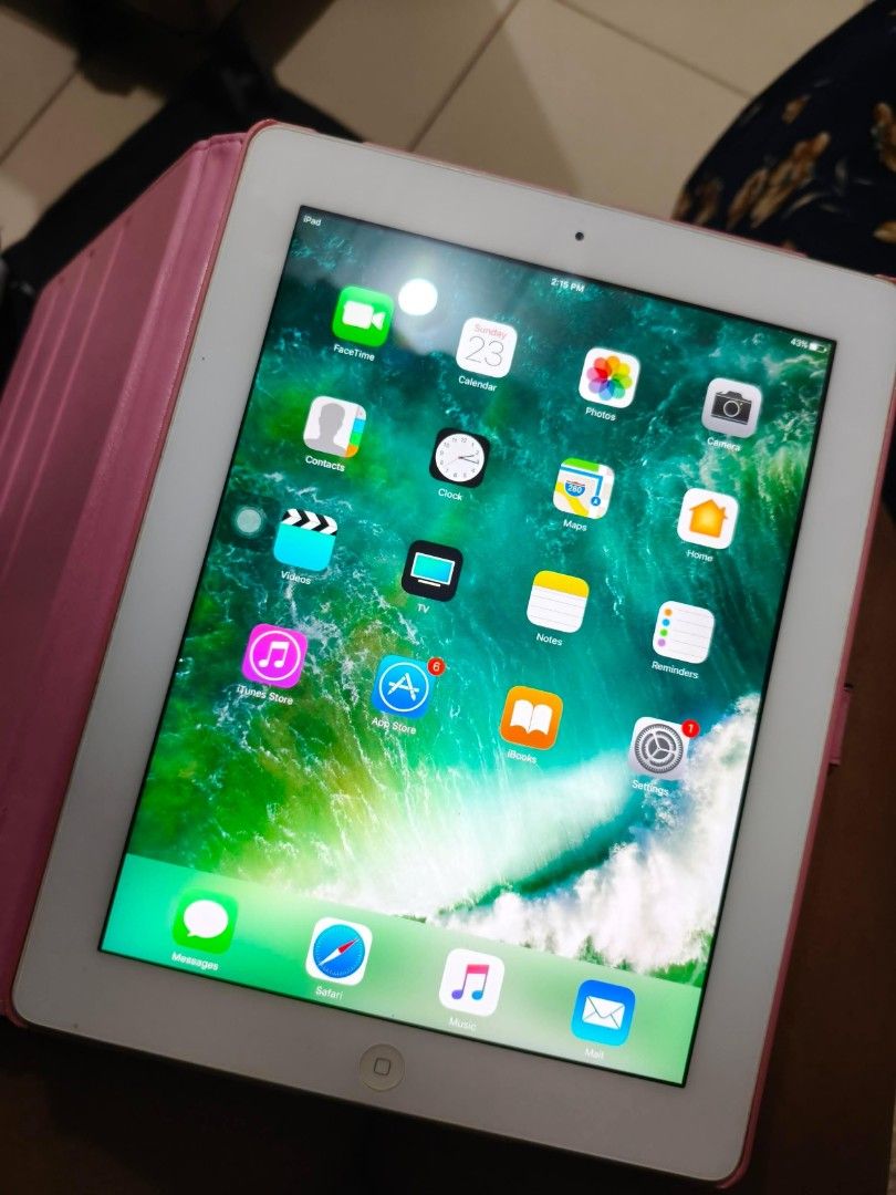 Apple iPad 4th Gen wifi only (Category: iPad) located in Mandaluyong City. Submitted by kristineloriellegh (Listing ID 1457193443, Image 1). Description: For Sale: apple ipad 4th gen wifi only 4,000 negotiable for sure buyers :) with free case and original charger Display and Design Screen Size: 9.7 inches Resolution: 2048 x 1536 pixels (264 ppi) Display Type: IPS LCD with fingerprint-resistant oleophobic coating Size and Weight: 9.50 x 7.31 x 0.