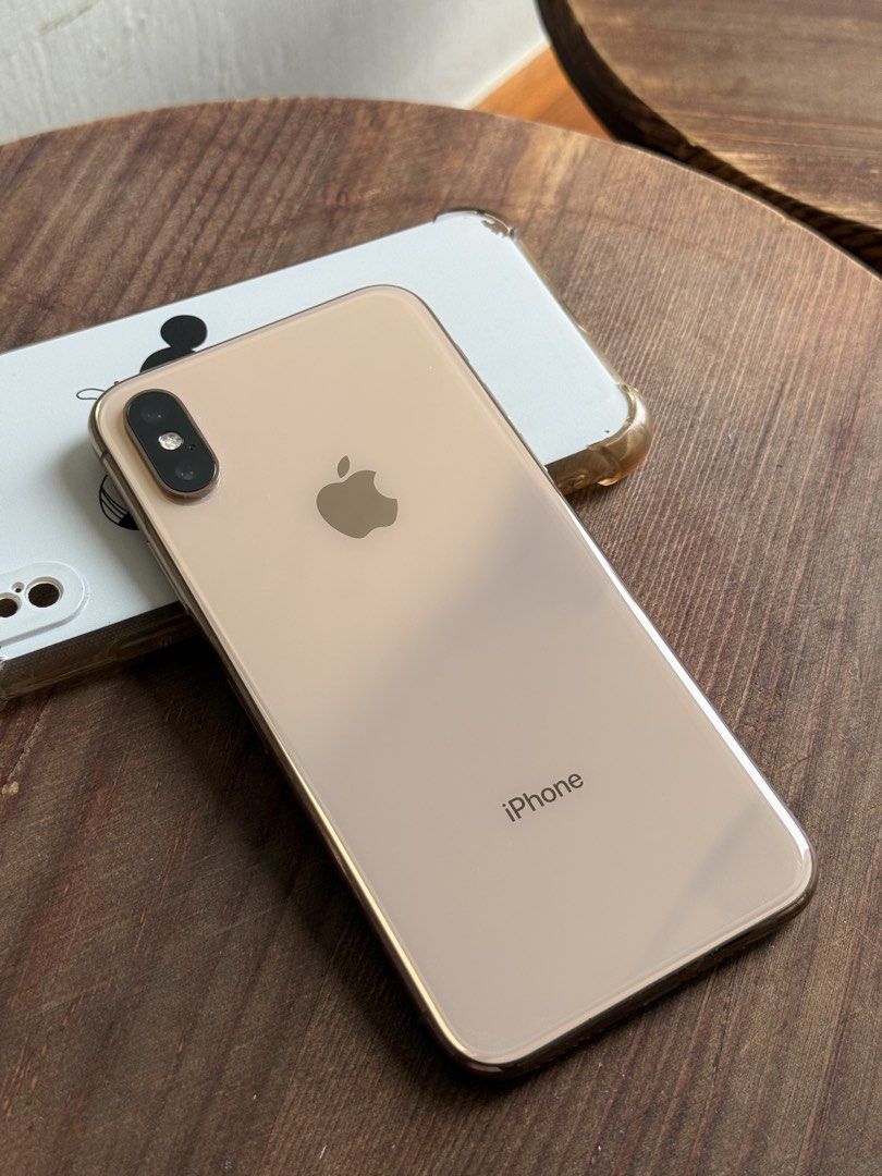 由 myru2020 (刊登 ID 1457141972，圖片 1) 提交，位於 台北市 (Taipei) 的 Apple iPhone XS 256GB (類別：iPhone X 系列 )，說明：電池健康度 81%，出售備用機。單機出售。 無提供充電線（目前還有電）。