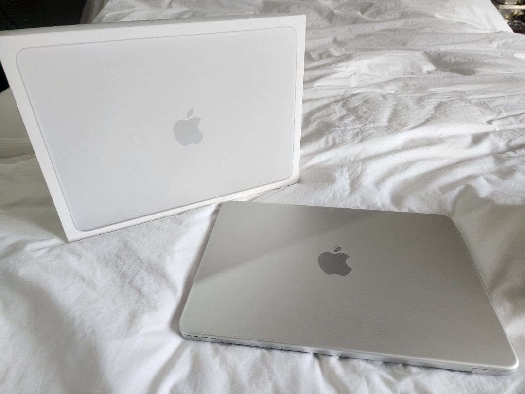 Apple MacBook Neo (Category: Laptops & Notebooks) located in Pasay City. Submitted by juno_raph (Listing ID 1457141605, Image 1). Description: Macbook Neo 8GB + 256GB SSD Color: Silver Brand new bought Aug 22 2026 Fresh from Power Mac Center Under warranty until Aug 22, 2027 No flaws no defects no nothing !! Can provide proof upon availing DM for any inquiries Meetup around Pasay, Intramuros, Makati, Bgc.