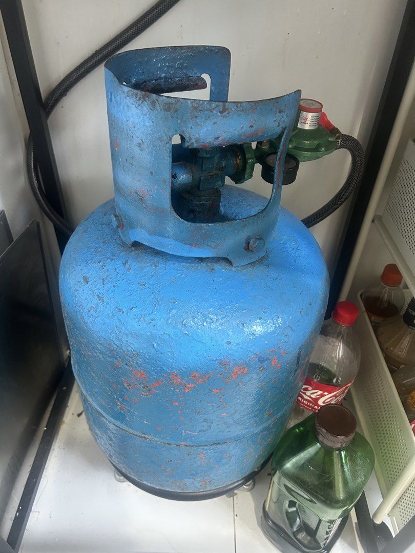 Asahi Single Burner Gas Stove (Category: Other Kitchen Appliances) located in Mandaluyong City. Submitted by q-wee (Listing ID 1457142714, Image 2). Description: 4 Items - Single burner gas stove - Empty Gasul - Metal Rack - Rotatable Gas Tank Holder NEGOTIABLE - Stainless steel body - Used for less than a year - Works well - Ideal for small kitchens or dorm rooms - Easy to clean - Pick up or Delivery.