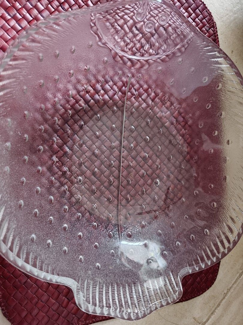 Assorted plates (Category: Dinnerware & Cutlery) located in Singapore. Submitted by nazeesworld (Listing ID 1457237285, Image 2). Description: for desserts, cakes, pastries $10 for all.