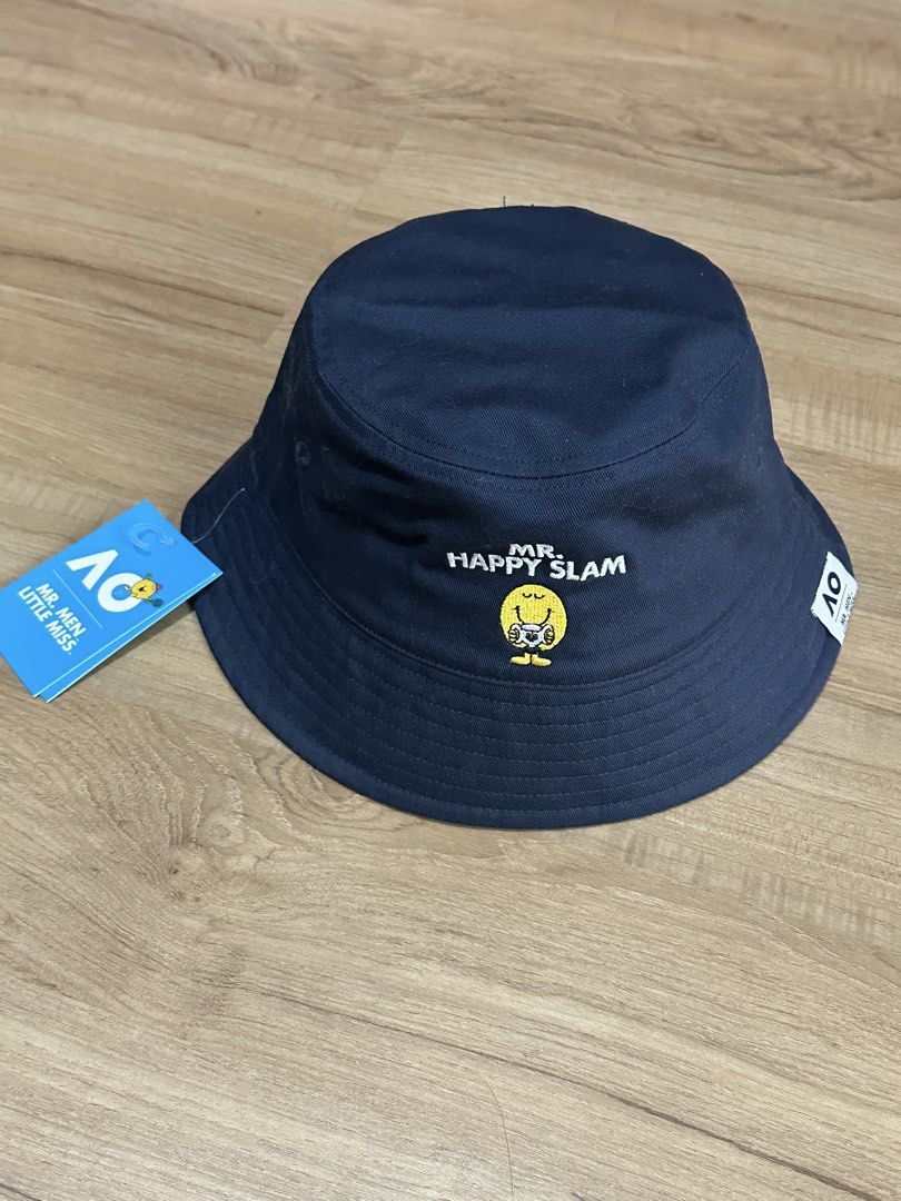 Australian Open Happy Slam Bucket Hat (Category: Caps & Hats) located in Taguig. Submitted by declutterkweeen (Listing ID 1457260667, Image 2). Description: BNEW Australian Open Bucket Hat - bought last January 2026 in Australia. RFS: wasnt able to fit it, and it’s big for my head :( this is more Men’s size palaz As per AO website: 59cm head circ relaxed.