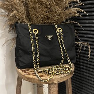 (Category: ) located in . Submitted by ipohluxury (Listing ID 1457261242, Image 1). Description: .