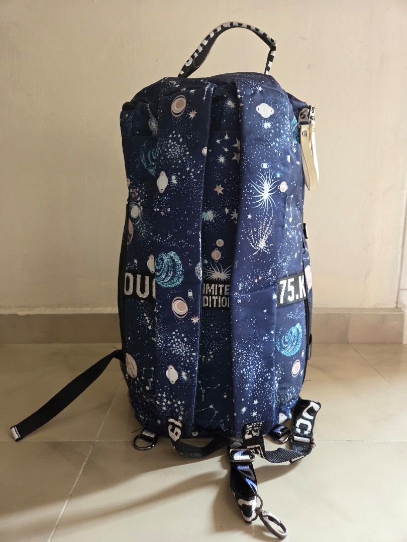 Backpack (Category: Backpacks) located in Singapore. Submitted by mpqnn (Listing ID 1457216264, Image 3). Description: .
